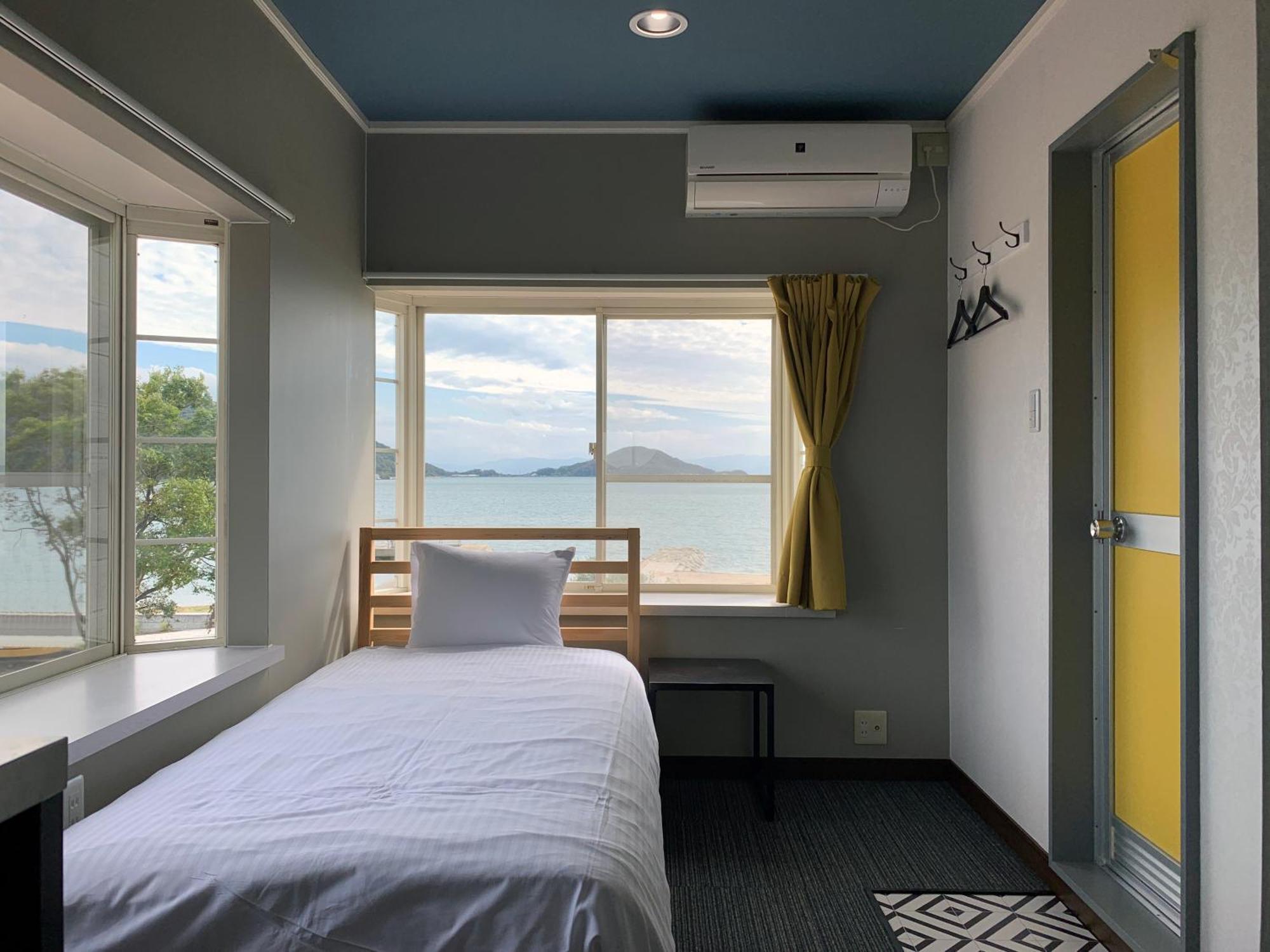 Hatn Hat Guesthouse ハッツンハット Шодошима Екстериор снимка